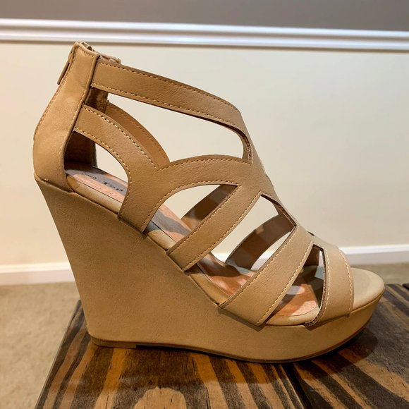 Top Moda Nude Wedges - Picture 2 of 5